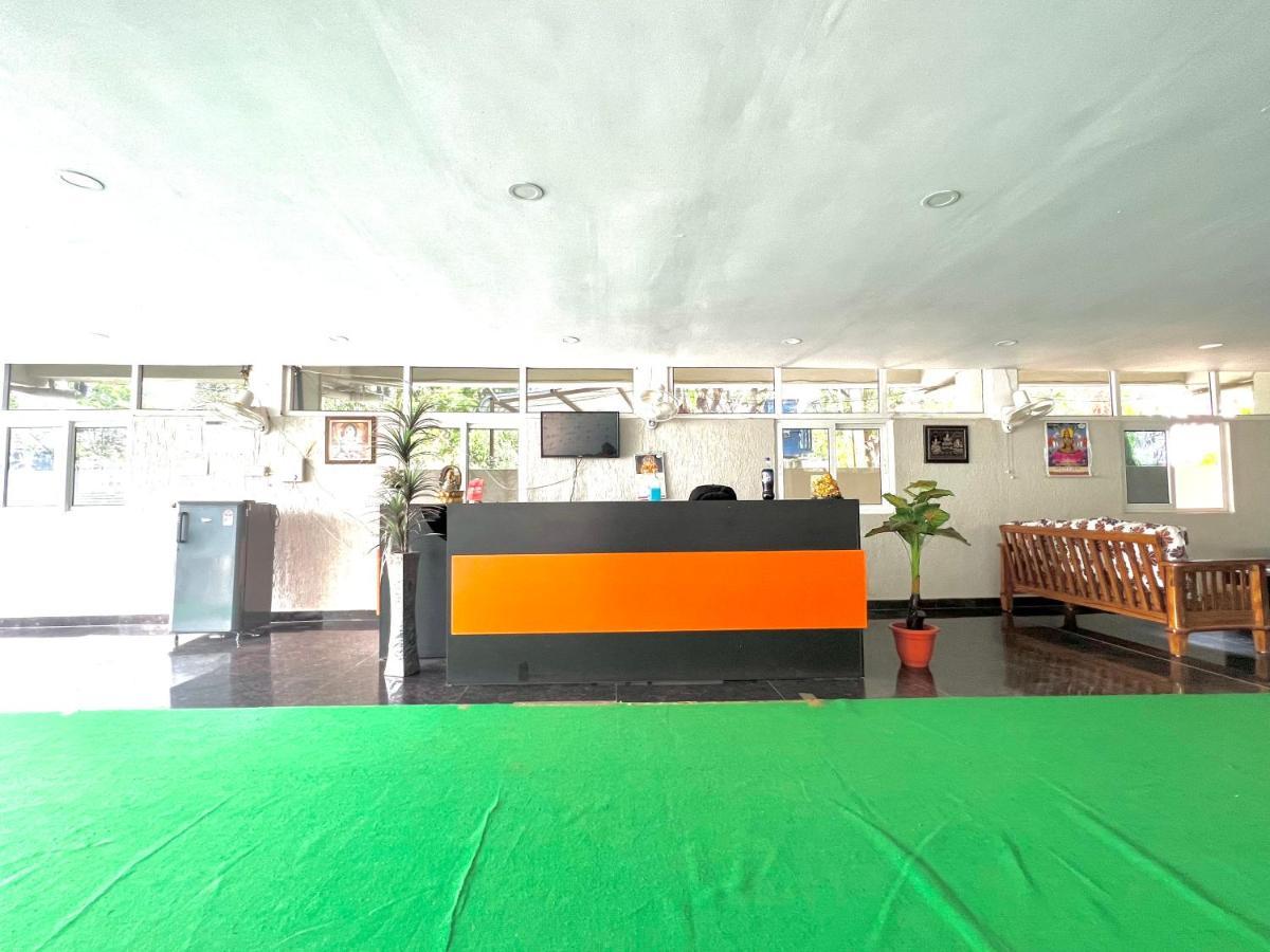 5 Star Grand Hotel Shamshabad Bagian luar foto